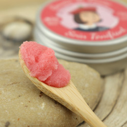 Organic strawberry balm